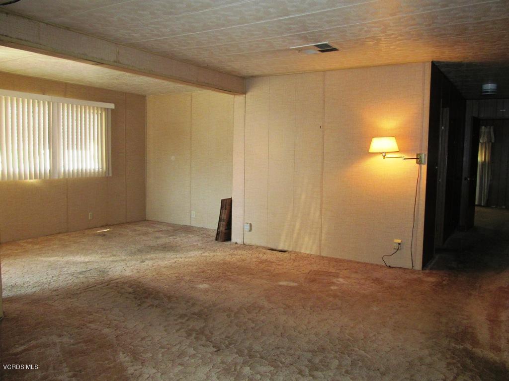 195 Tierra Rejada Road, Unit 109 Simi Valley, CA 93065 - Photo 22 of 44 IMG_5153