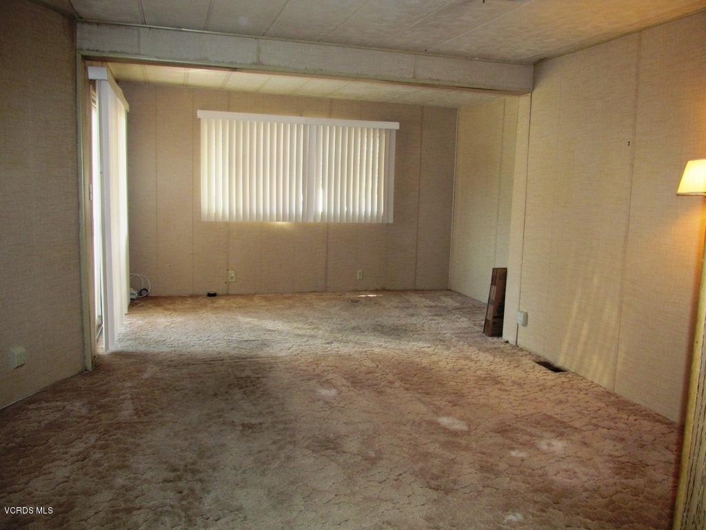 195 Tierra Rejada Road, Unit 109 Simi Valley, CA 93065 - Photo 23 of 44 IMG_5154