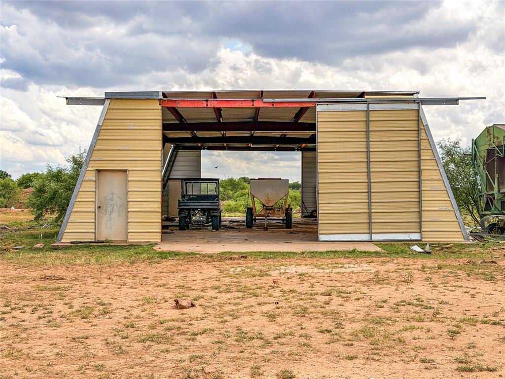 235 227 Haskell Tx 79521 Haskell, TX 79521 - Photo 2 of 40 a view of a house