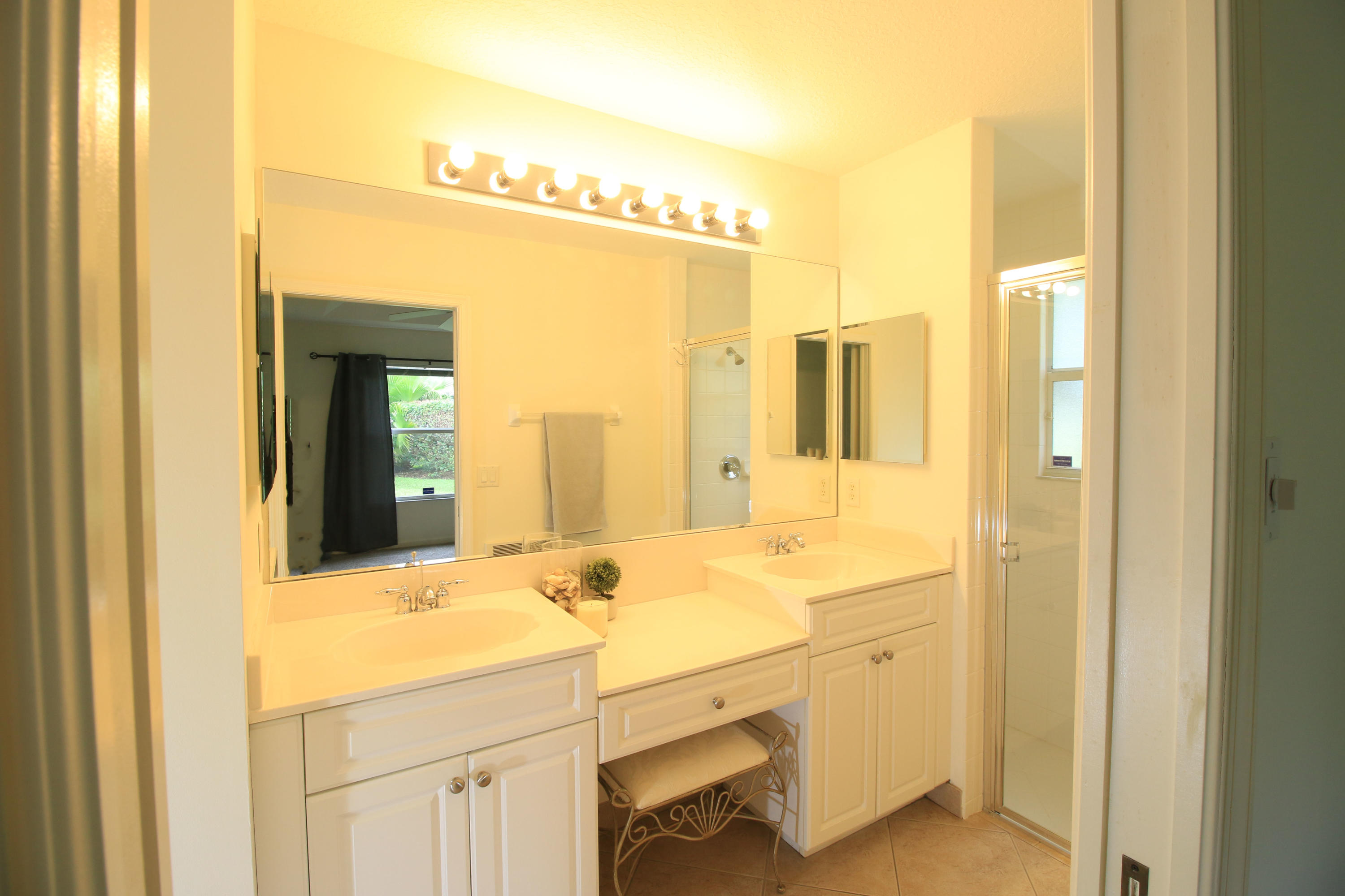 2831 Southwest Riviera Road Stuart, FL 34997 - Photo 15 of 31 Master Bath 2