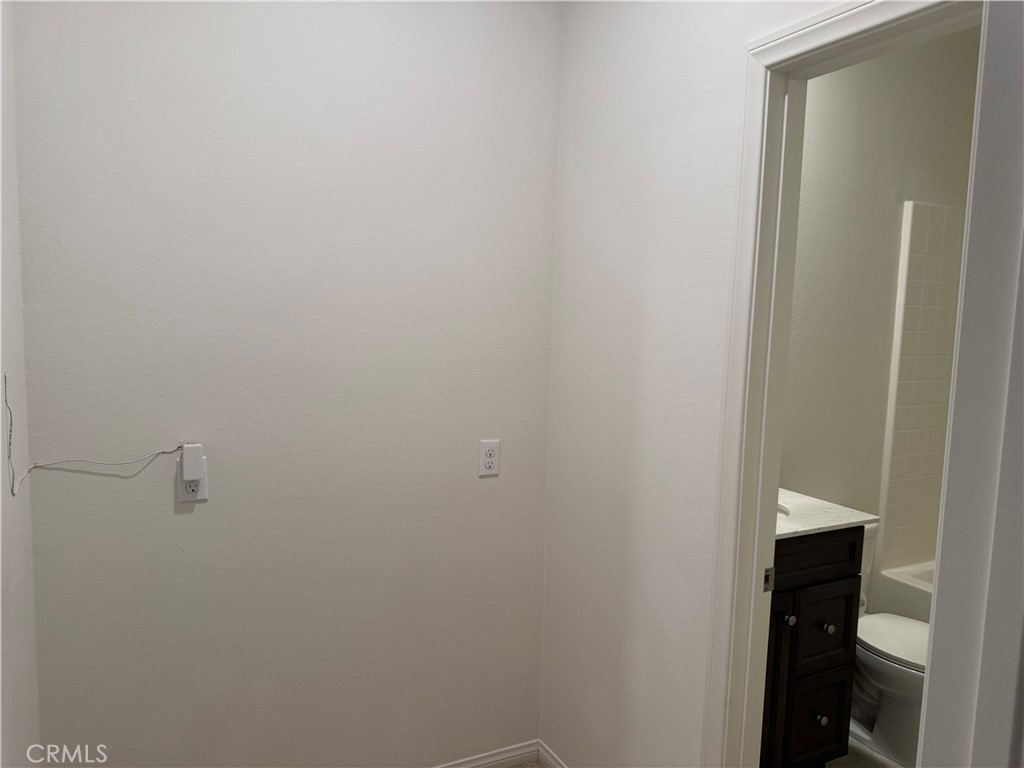 28582 Buttercup Way Moreno Valley, CA 92555 - Photo 41 of 55 a view of bathroom