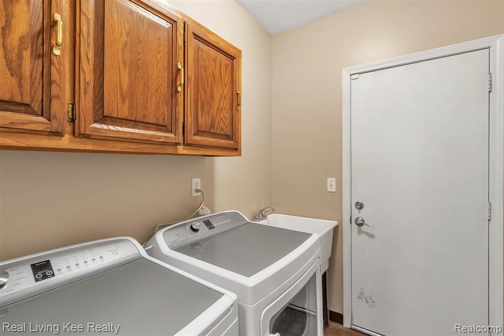 3971 Hidden Creek Court Rochester Hills, MI 48309 - Photo 18 of 42