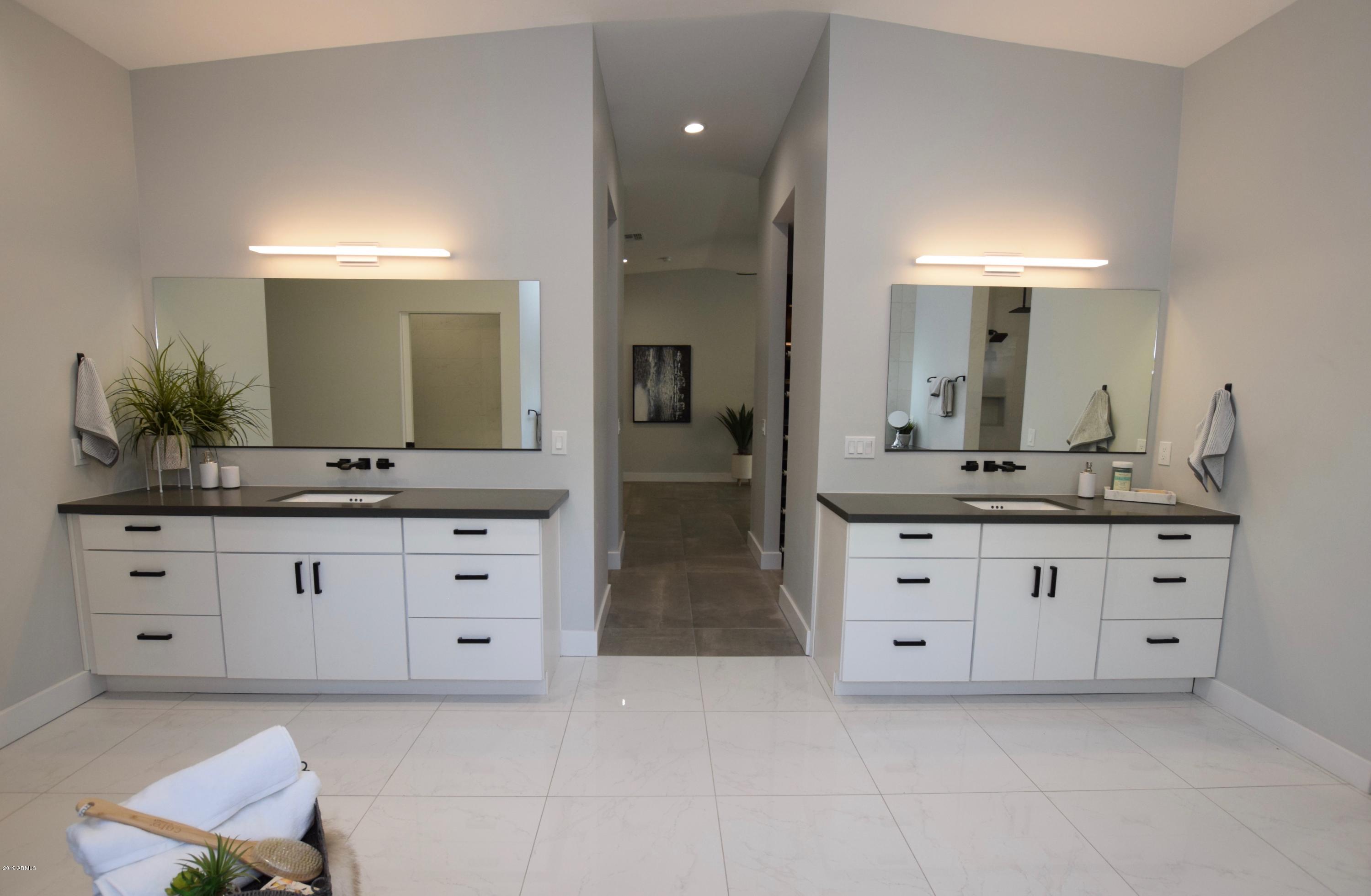 5344 East Rockridge Road Phoenix, AZ 85018 - Photo 29 of 47 Master Bathroom