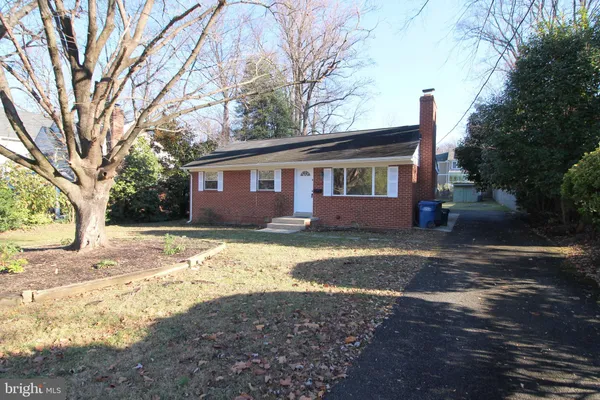 $3,495 | 2129 Grayson Place, Falls Church, VA 22043