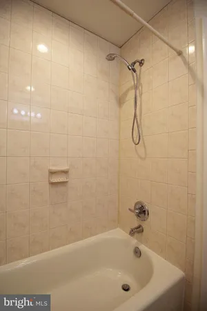 $3,495 | 2129 Grayson Place, Falls Church, VA 22043