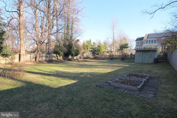 $3,495 | 2129 Grayson Place, Falls Church, VA 22043