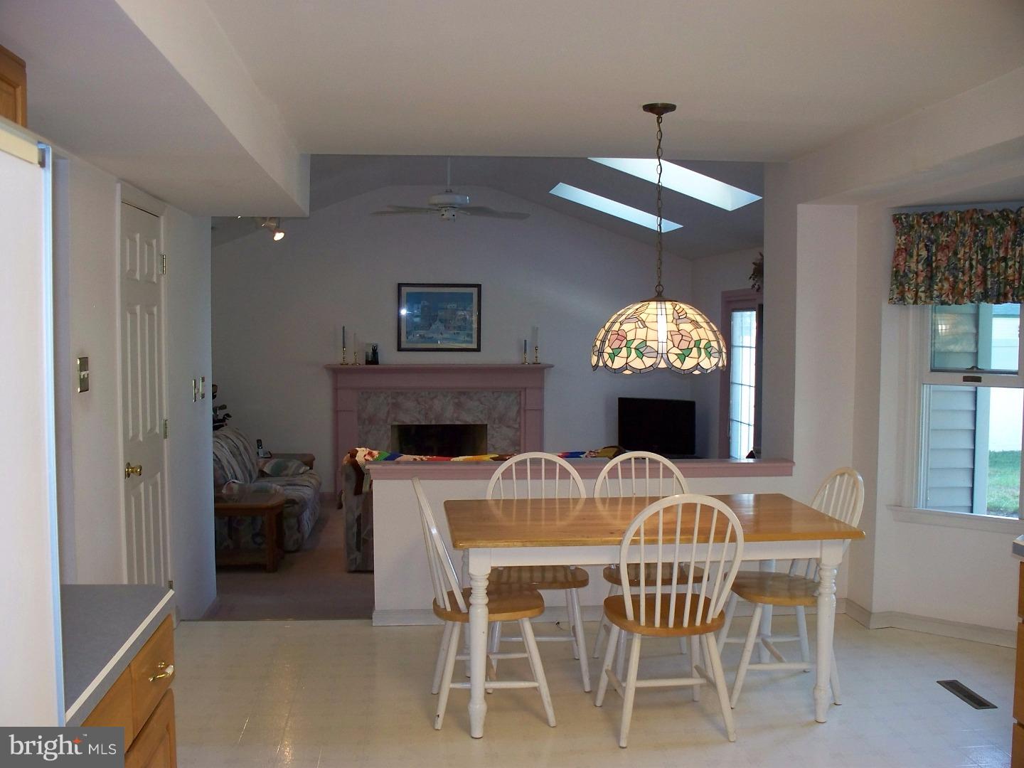 333 Bloomfield Road Warminster, PA 18974 - Photo 5 of 11 Gallery Image 5