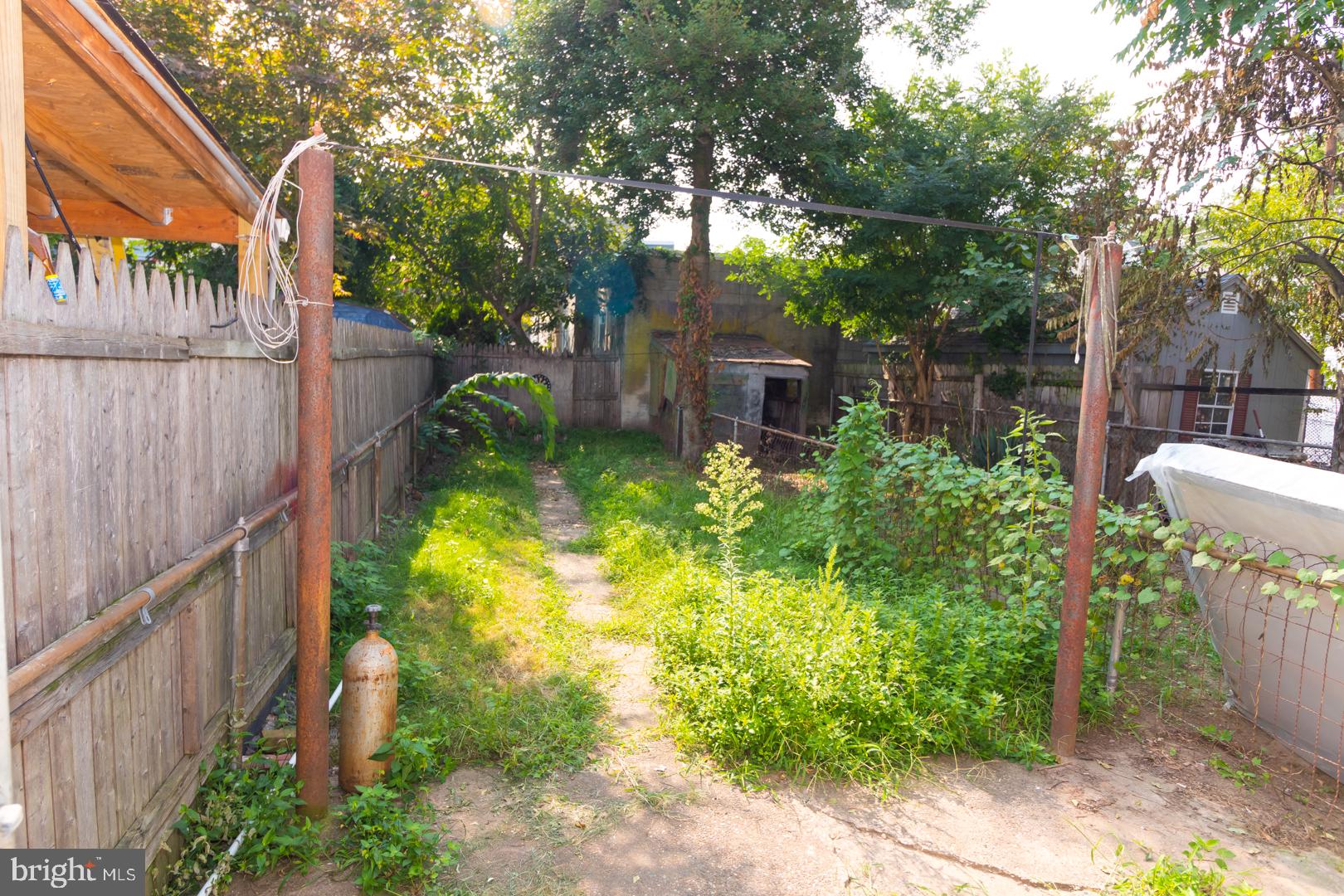 1611 Chestnut Avenue Trenton, NJ 08611 - Photo 17 of 19