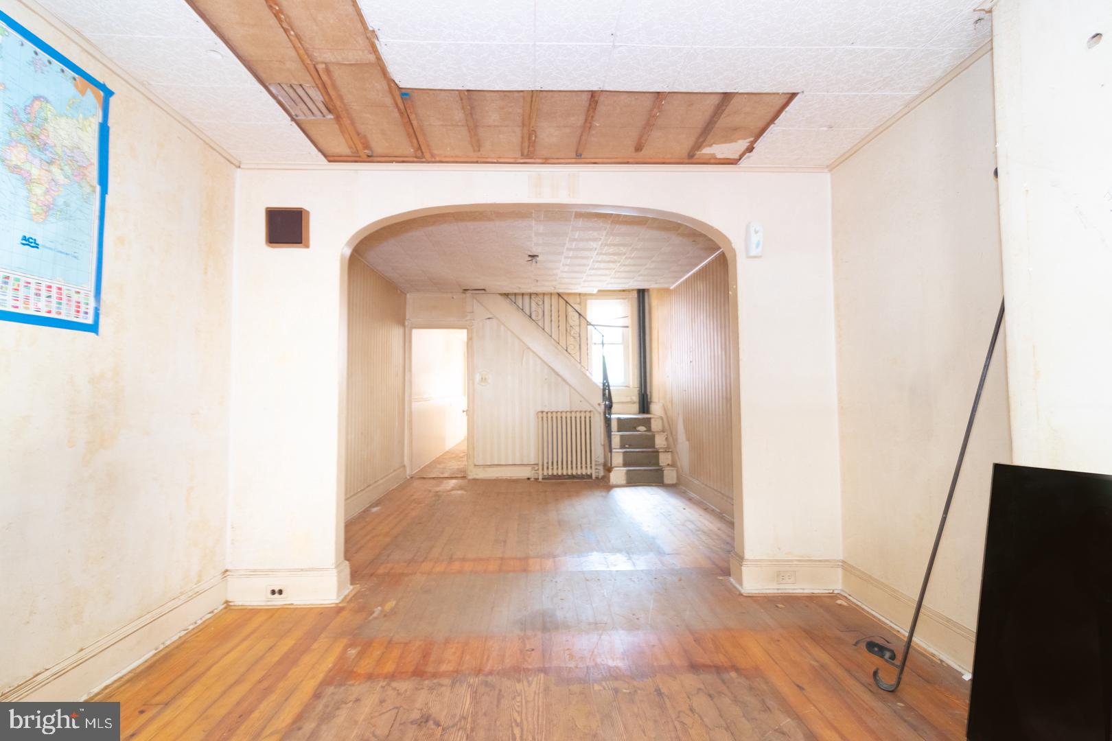 1611 Chestnut Avenue Trenton, NJ 08611 - Photo 4 of 19