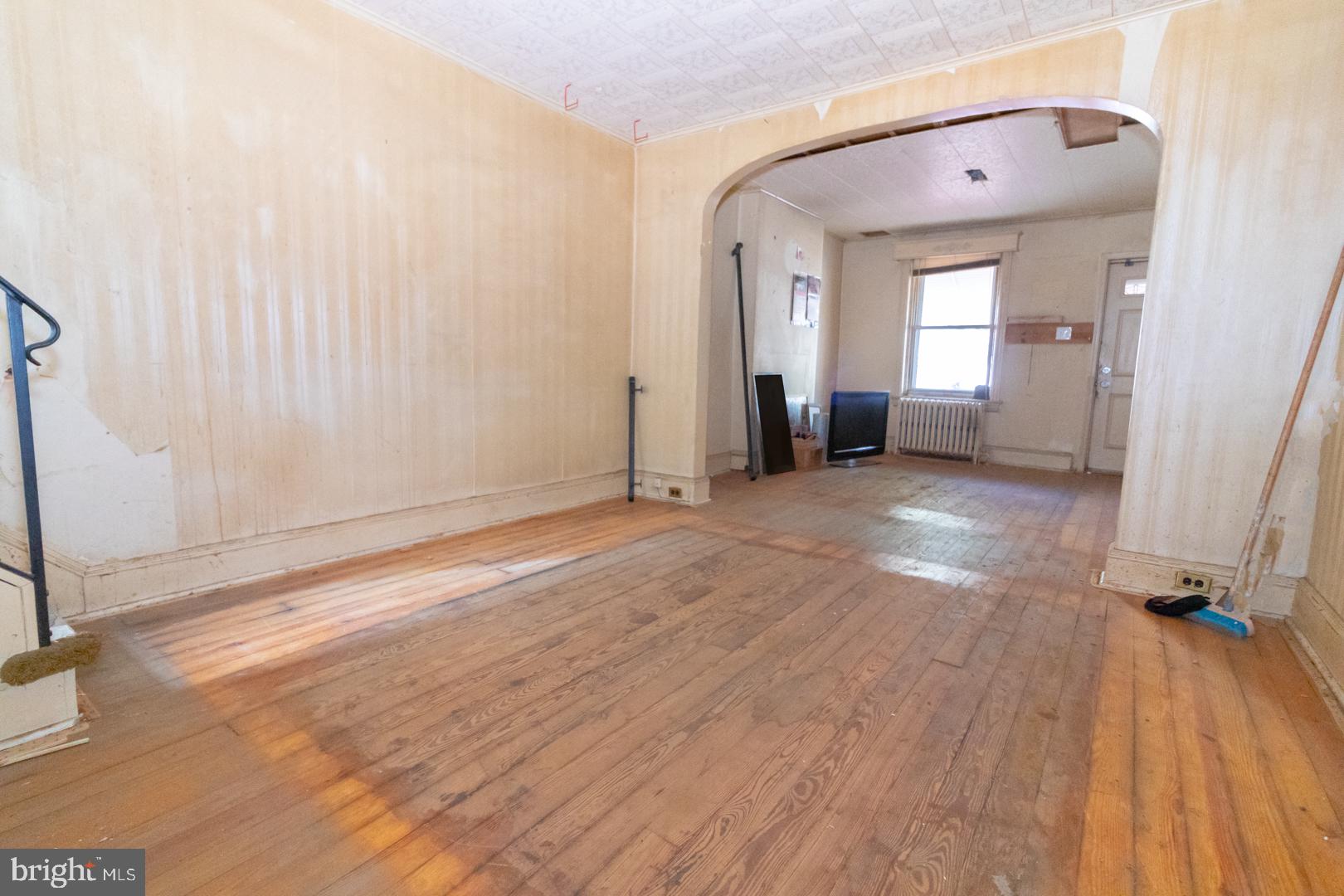 1611 Chestnut Avenue Trenton, NJ 08611 - Photo 5 of 19