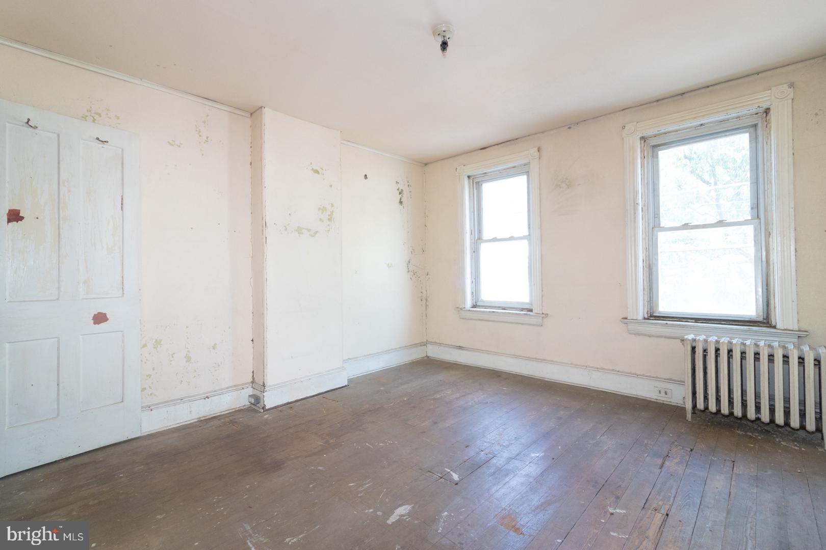 1611 Chestnut Avenue Trenton, NJ 08611 - Photo 9 of 19