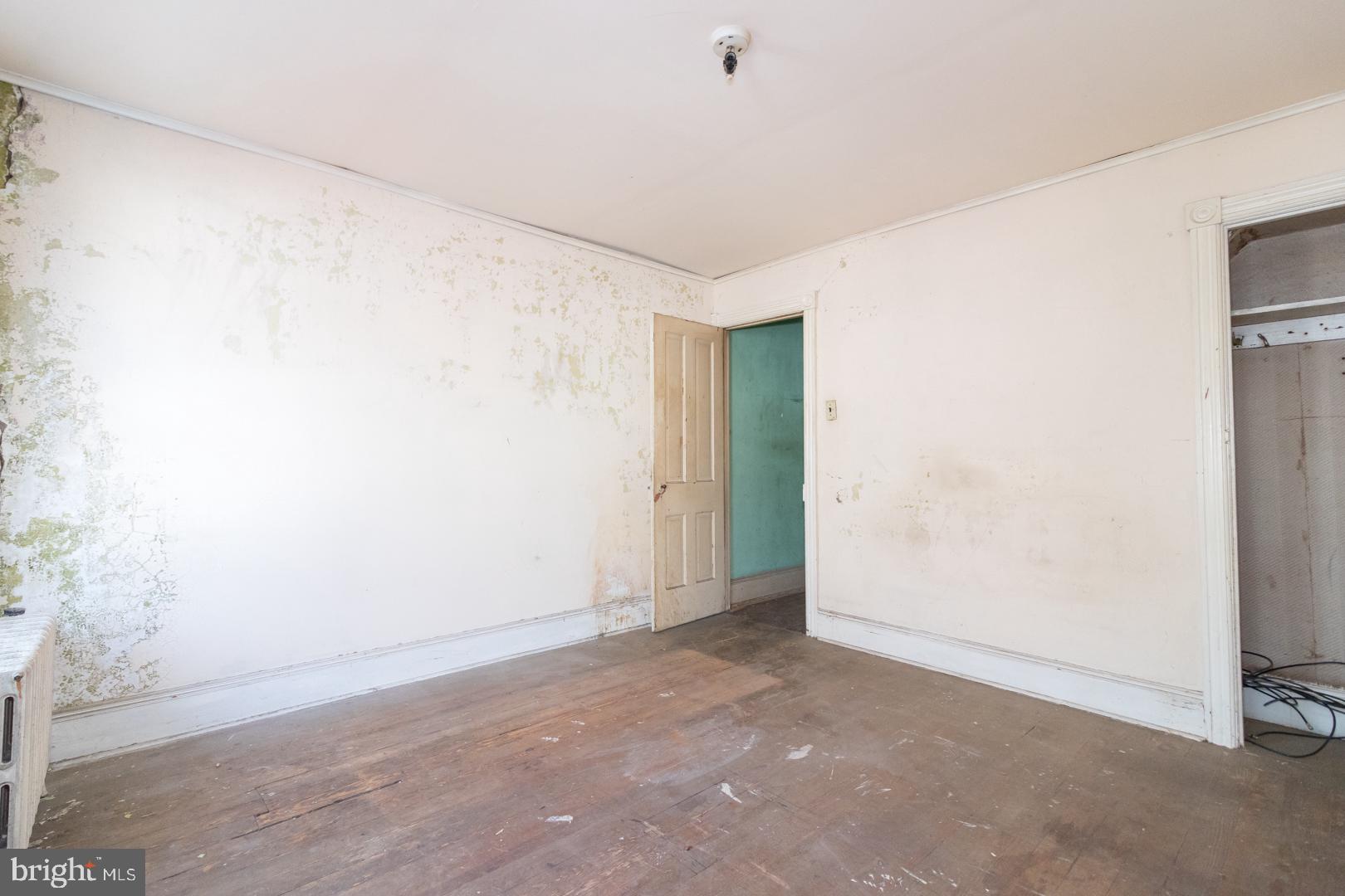 1611 Chestnut Avenue Trenton, NJ 08611 - Photo 10 of 19