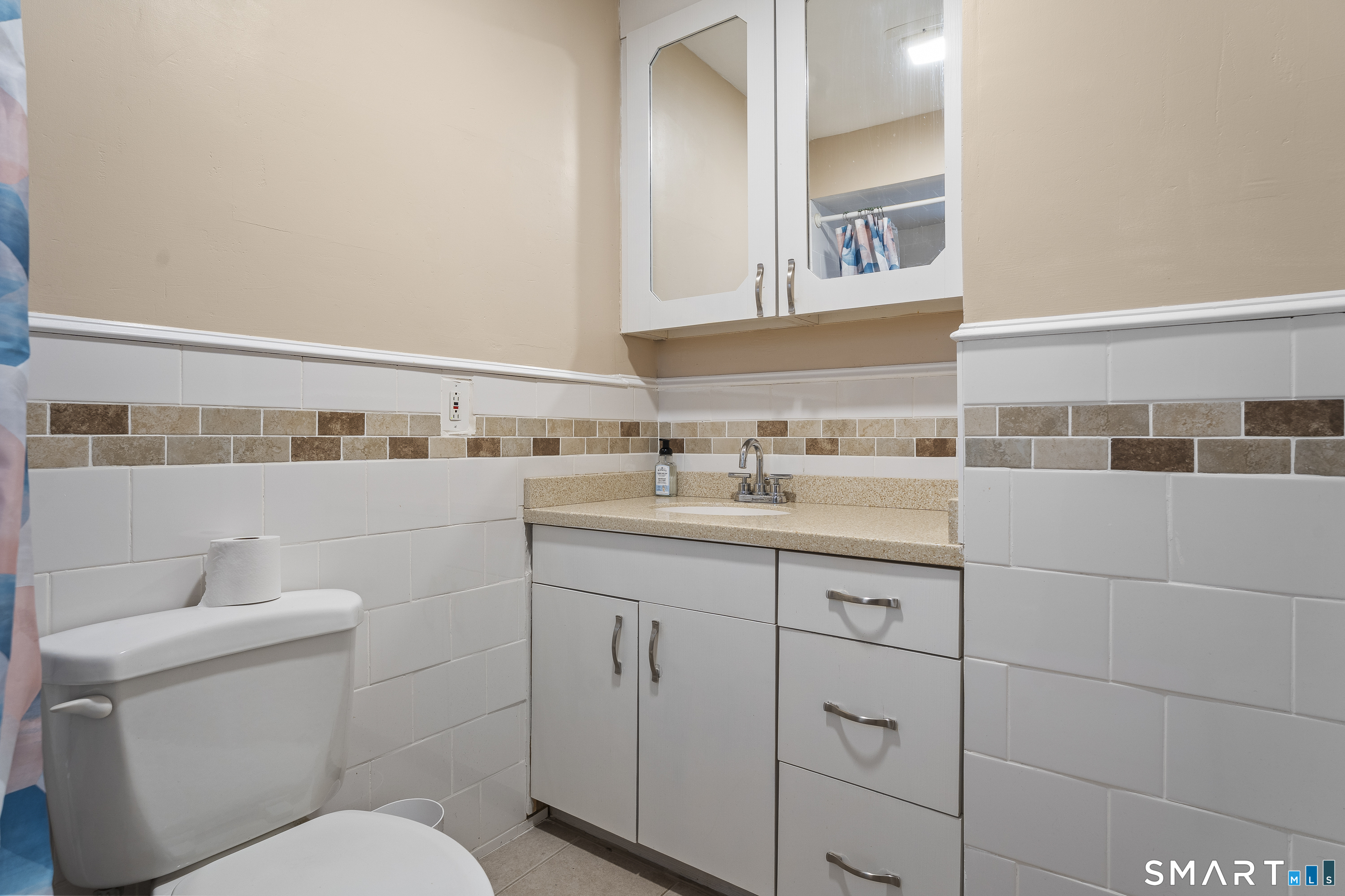 42 Westerleigh Road New Haven, CT 06515 - Photo 24 of 39