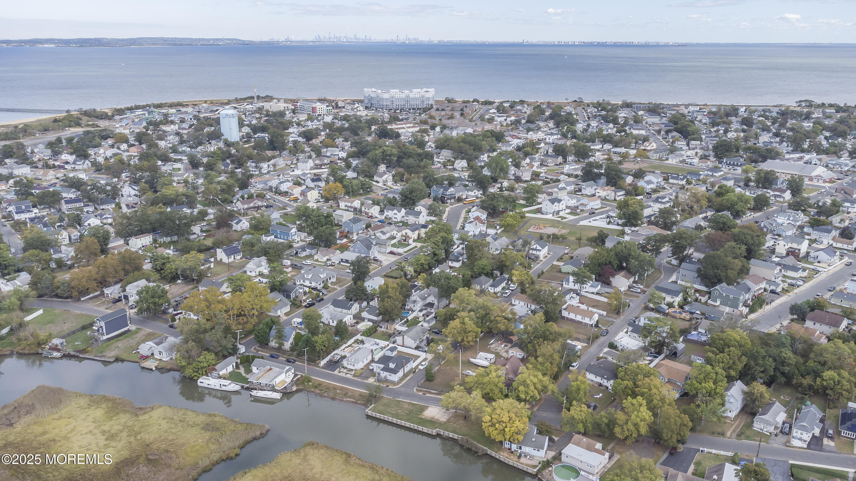 103 Creek Road Keansburg, NJ 07734 - Photo 28 of 34