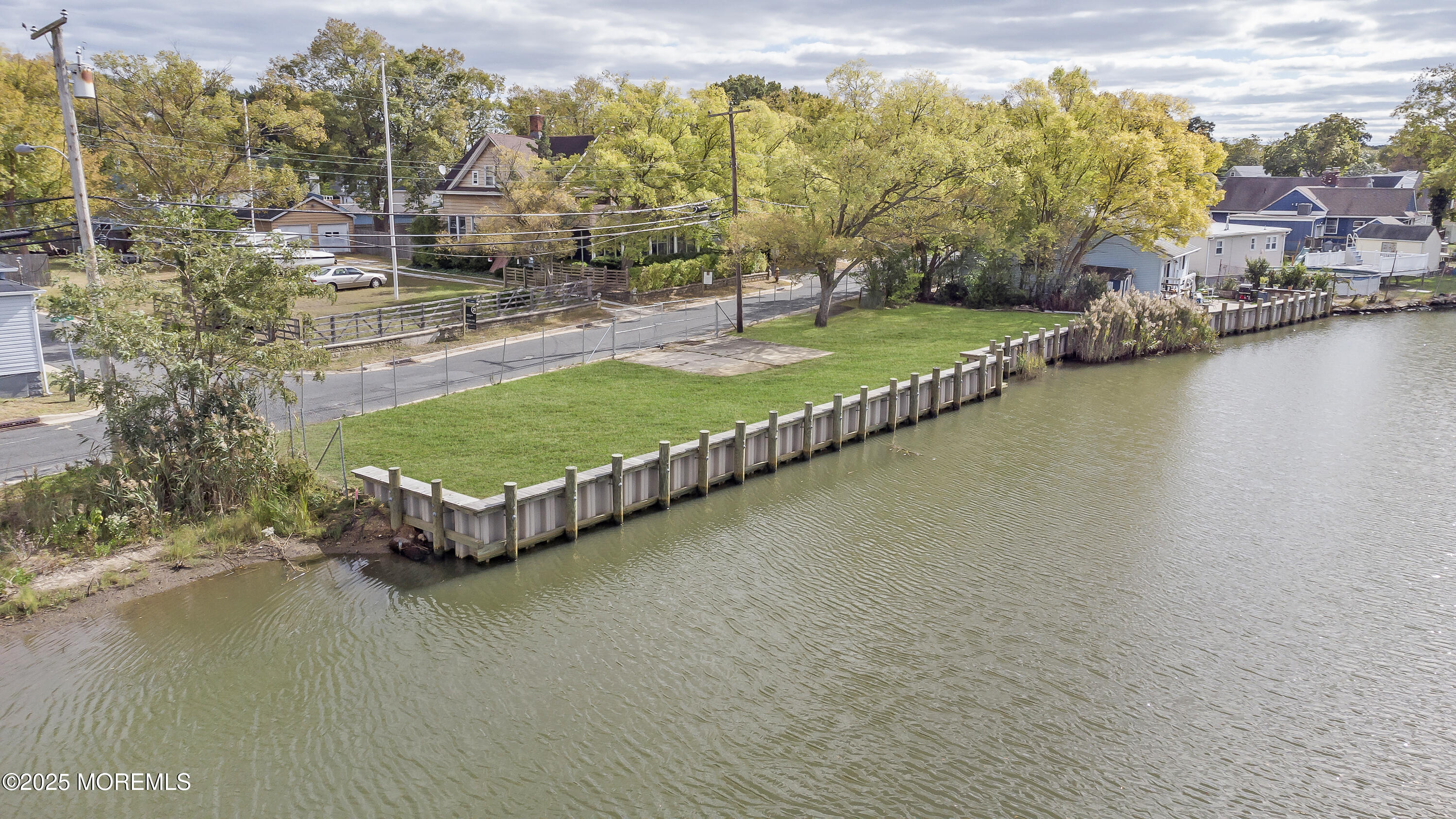 103 Creek Road Keansburg, NJ 07734 - Photo 4 of 34 a view of a city
