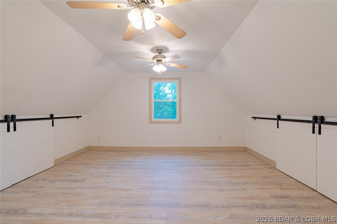 423 Hillside Road Lake Ozark, MO 65049 - Photo 16 of 37