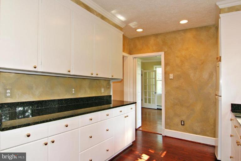 7010 Guilford Road Clarksville, MD 21029 - Photo 7 of 10 Kitchen #2