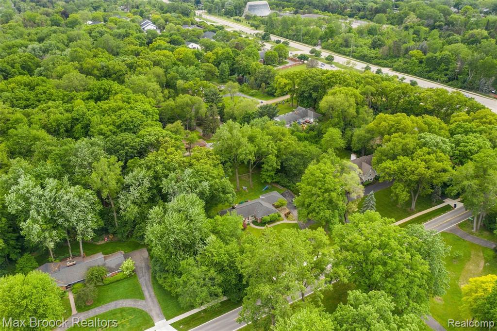 4059 Lincoln Road Bloomfield Hills, MI 48301 - Photo 4 of 19