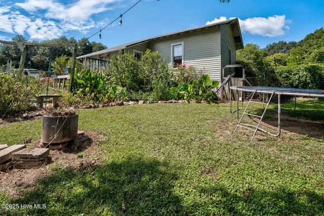 $293,000 | 512 West Nash Street, Spring Hope, NC 27882