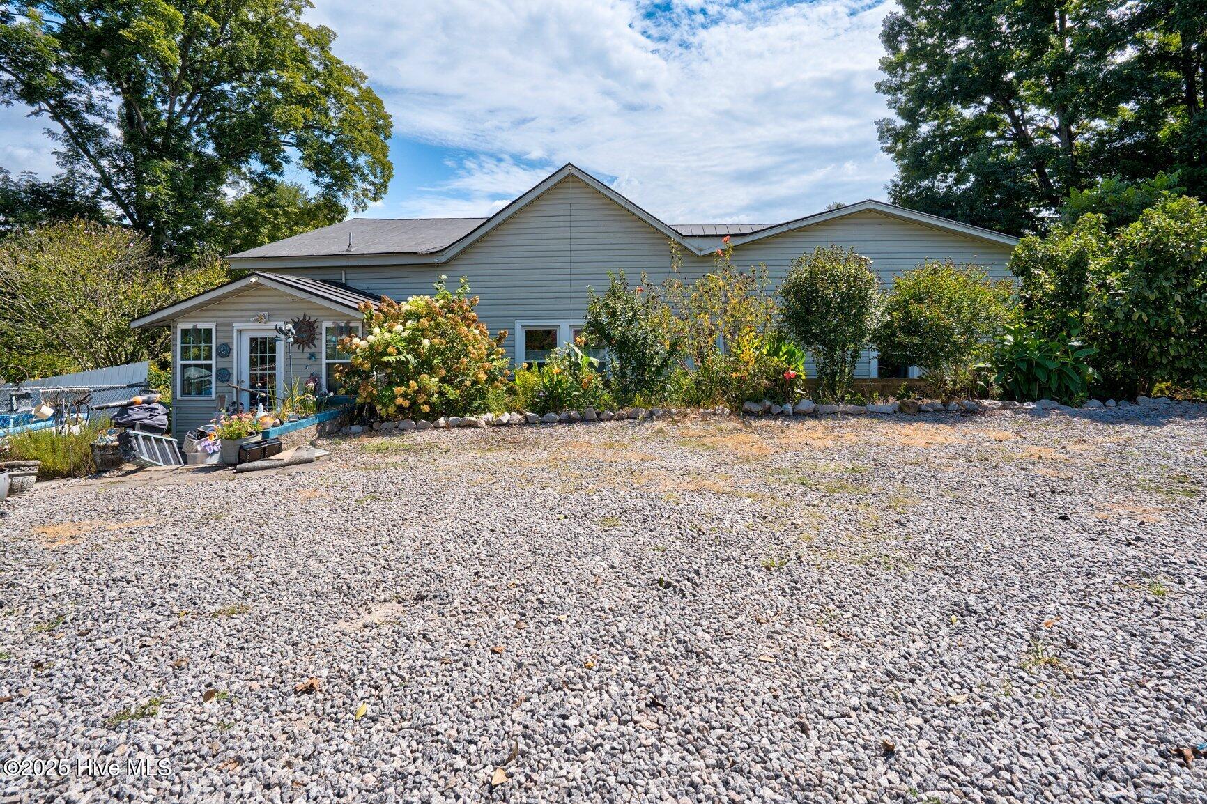 512 West Nash Street Spring Hope, NC 27882 - Photo 21 of 23 042-512WestNashStreet-SpringHope-NC-2788