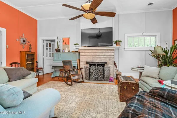 $275,000 | 512 West Nash Street, Spring Hope, NC 27882