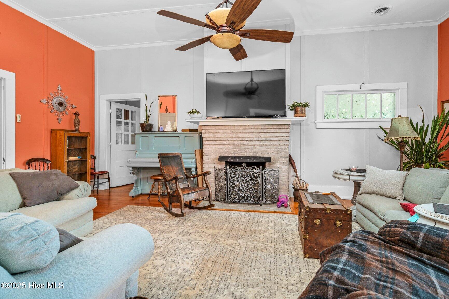 512 West Nash Street Spring Hope, NC 27882 - Photo 6 of 23 024-512WestNashStreet-SpringHope-NC-2788