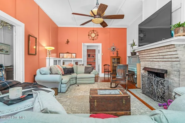 $293,000 | 512 West Nash Street, Spring Hope, NC 27882