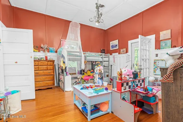 $275,000 | 512 West Nash Street, Spring Hope, NC 27882