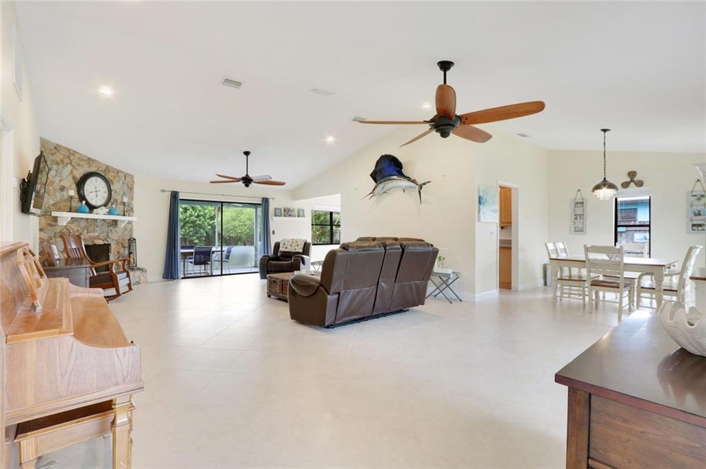 4999 Southeast Pine Ridge Way Stuart, FL 34997 - Photo 5 of 27 Gallery Image 5