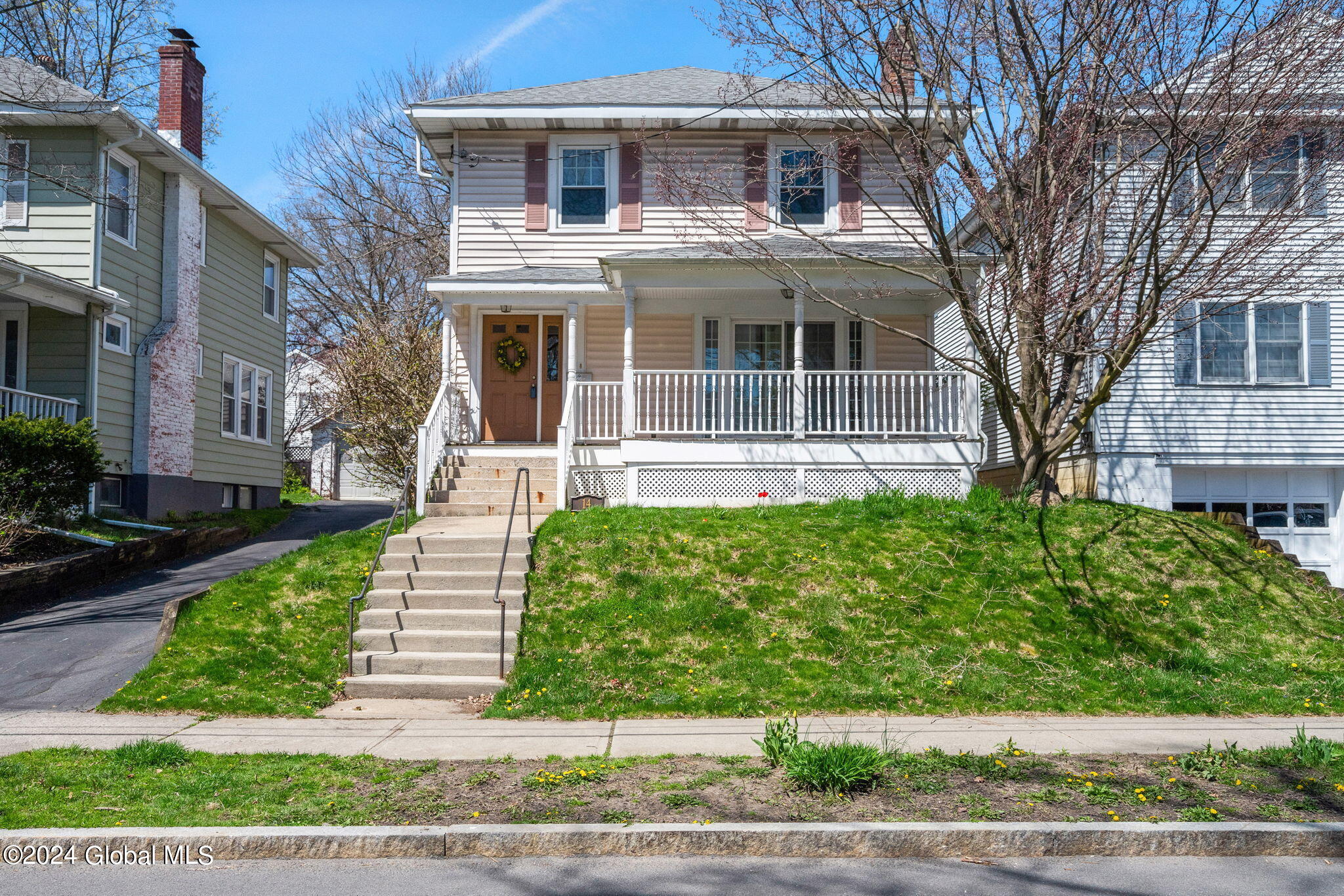 1-web-or-mls-14-fairlawn-ave