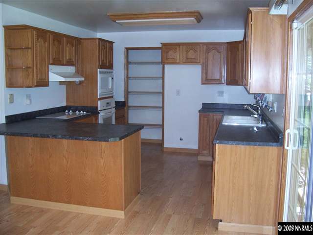 1470 Elizabeth Street Reno, NV 89509 - Photo 3 of 9 Photo 3