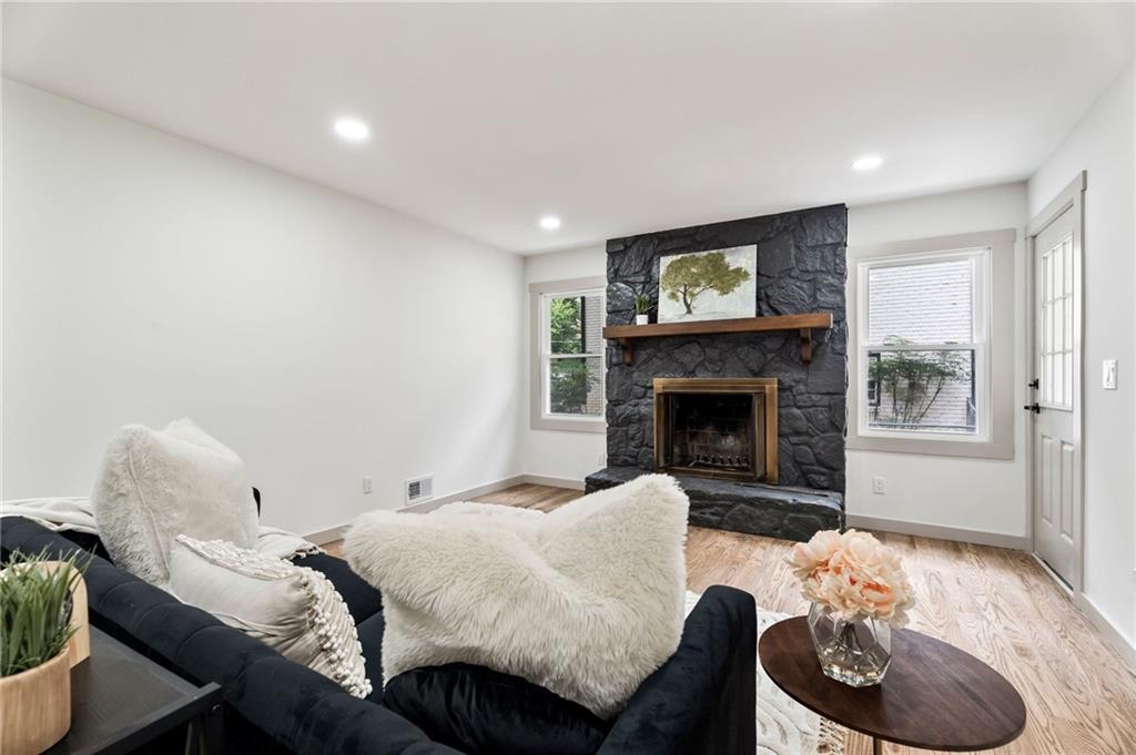 1566 Womack Road Atlanta, GA 30338 - Photo 6 of 32