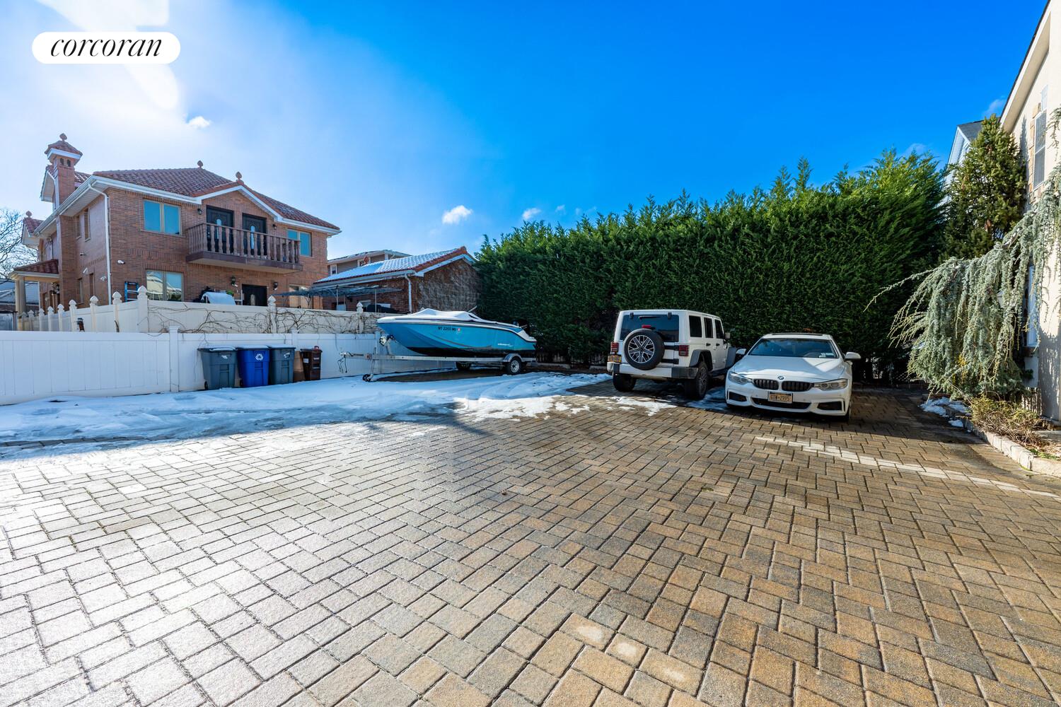 162-16 77th Road Queens, NY 11366 - Photo 15 of 22