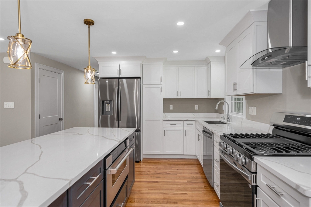 8 Galloway Road Chelmsford, MA 01824 - Photo 2 of 24
