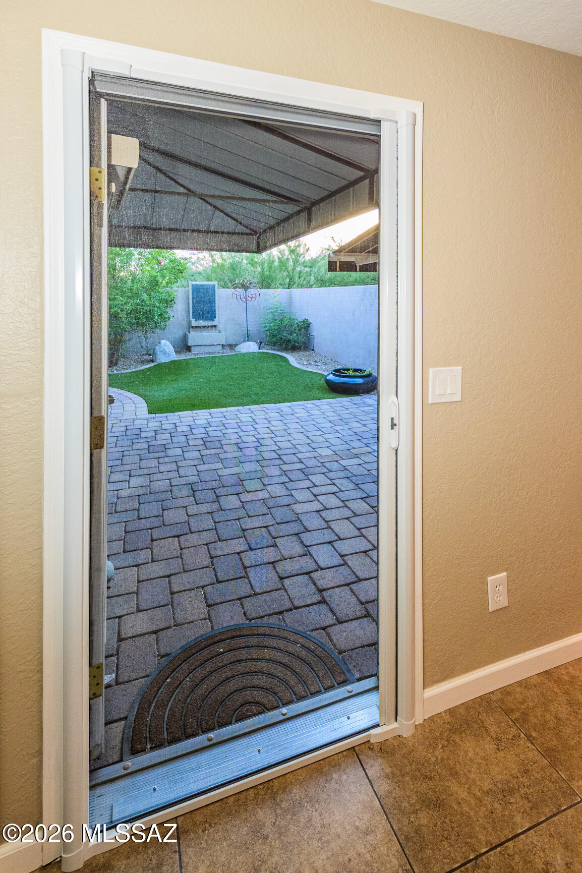 5800 North Kolb Road, Unit 10155 Tucson, AZ 85750 - Photo 18 of 30 Retractable screen door!