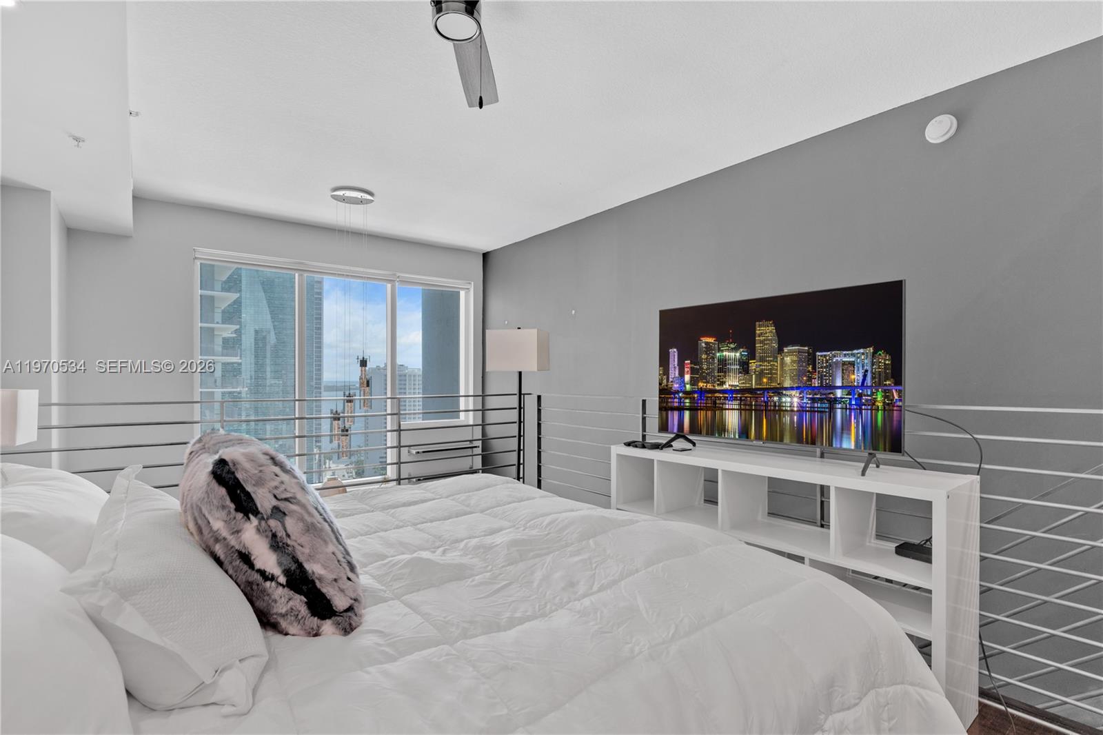 60 Southwest 13th Street, Unit 2204 Miami, FL 33130 - Photo 11 of 19