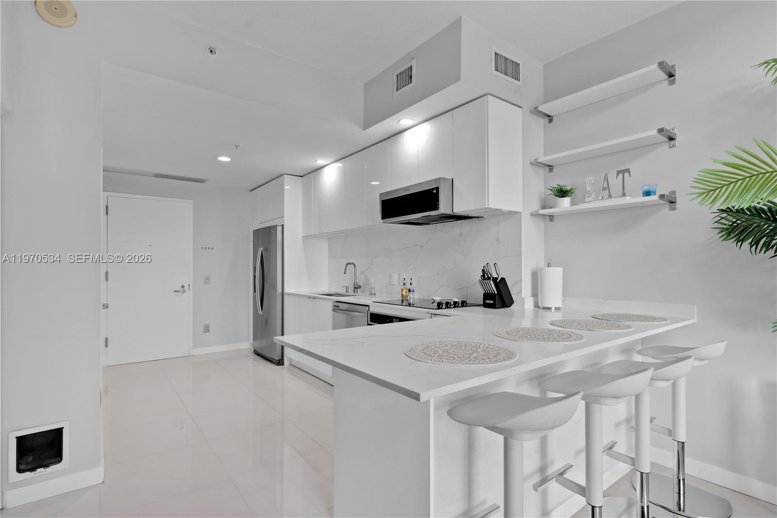 60 Southwest 13th Street, Unit 2204 Miami, FL 33130 - Photo 6 of 19