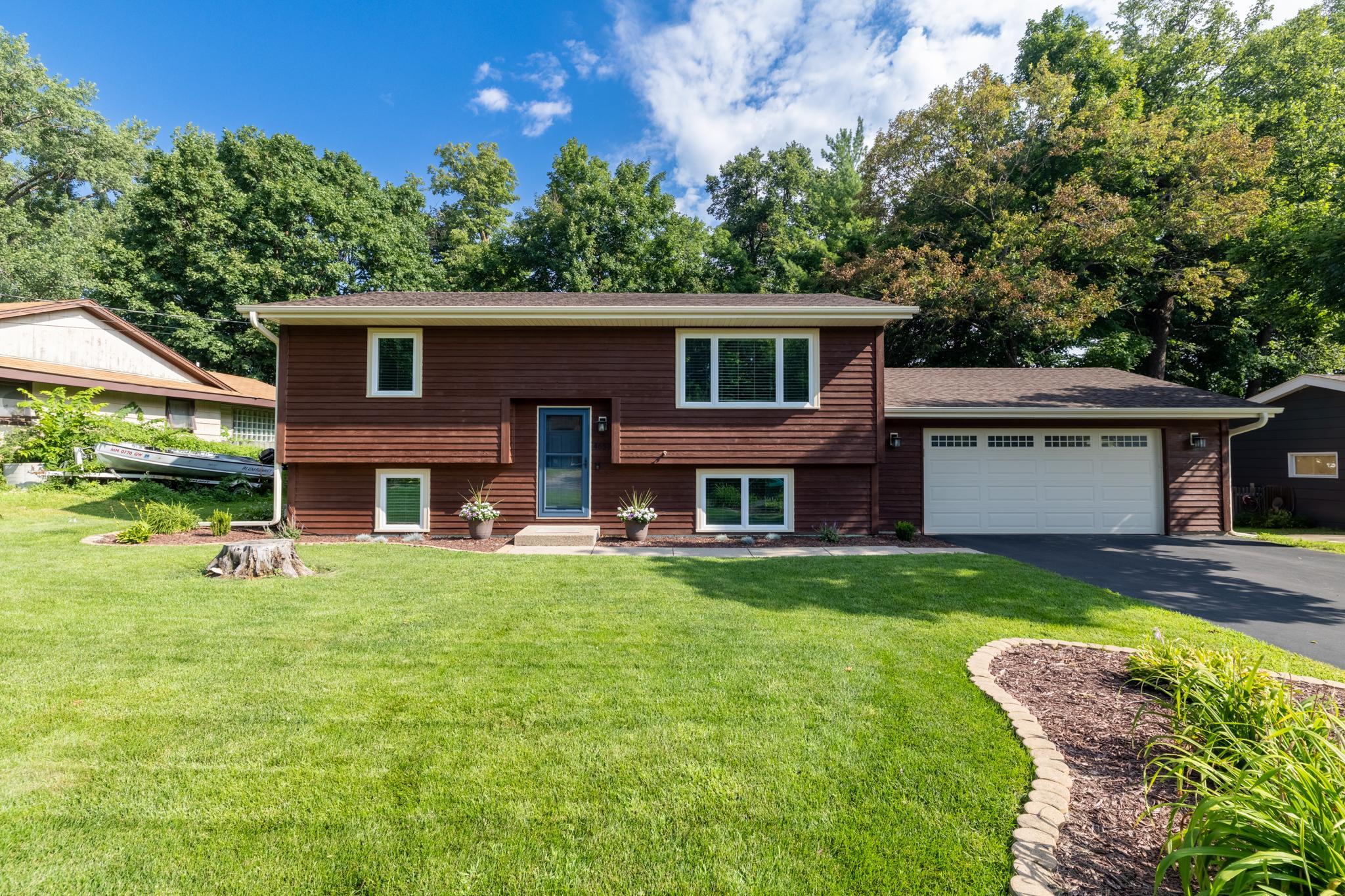 4650 Hampton Road Mound, MN 55364 - Photo 3 of 30 Gallery Image 3