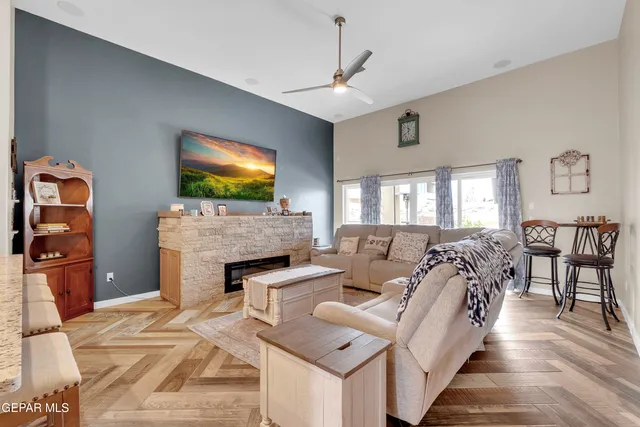 $299,950 | 14825 William Meshel Drive, El Paso, TX 79938