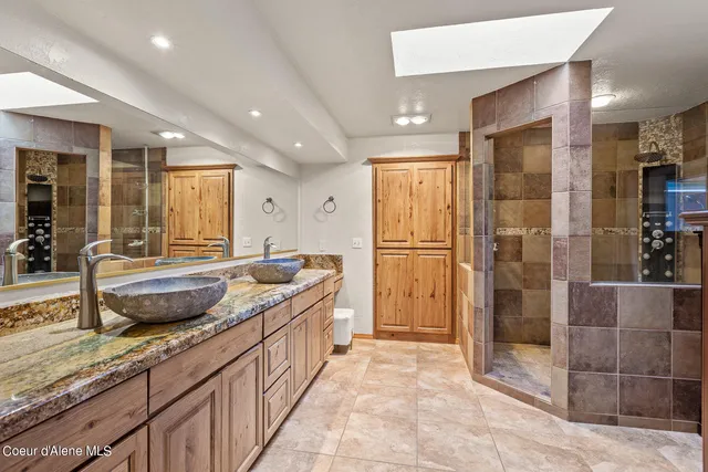 $1,795,000 | 5999 East Roger Drive, Post Falls, ID 83854