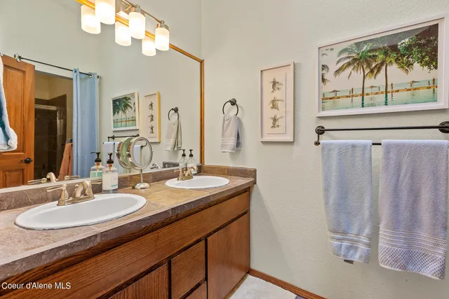 $1,795,000 | 5999 East Roger Drive, Post Falls, ID 83854