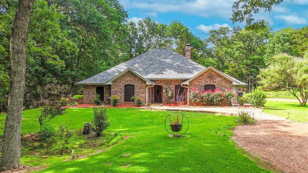 1749 Highway 84 Palestine, TX 75801 - Photo 2 of 40