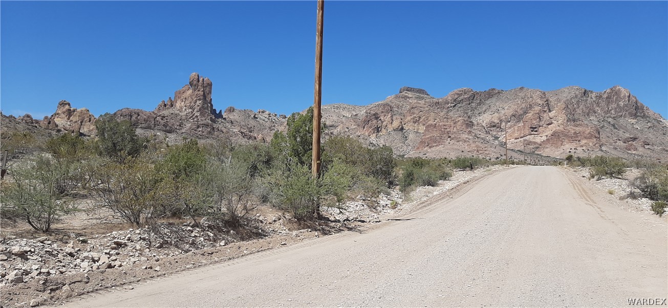 2437 Don Luis Road Golden Valley, AZ 86413 - Photo 3 of 7 Gallery Image 3