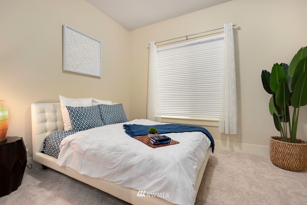16307 Southeast 135th Place Renton, WA 98059 - Photo 15 of 35