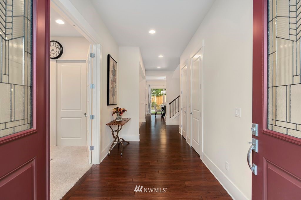 16307 Southeast 135th Place Renton, WA 98059 - Photo 3 of 35