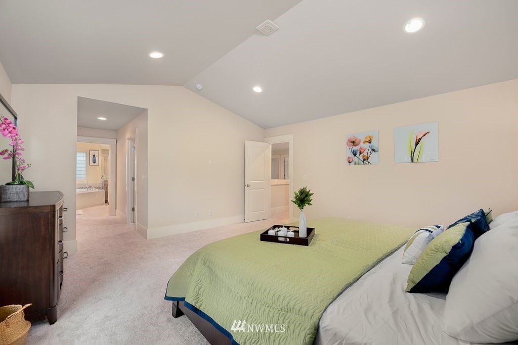 16307 Southeast 135th Place Renton, WA 98059 - Photo 21 of 35