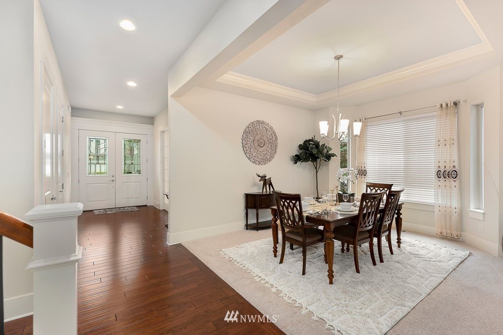 16307 Southeast 135th Place Renton, WA 98059 - Photo 5 of 35