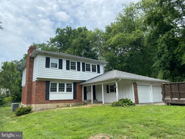 $2,300 | 134 Chapel Hill Drive, Newark, DE 19711