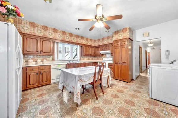$898,000 | 120 Washington Street, Gloucester, MA 01930