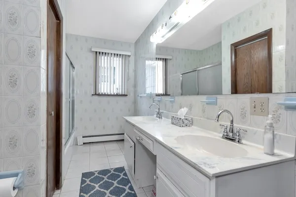 $898,000 | 120 Washington Street, Gloucester, MA 01930